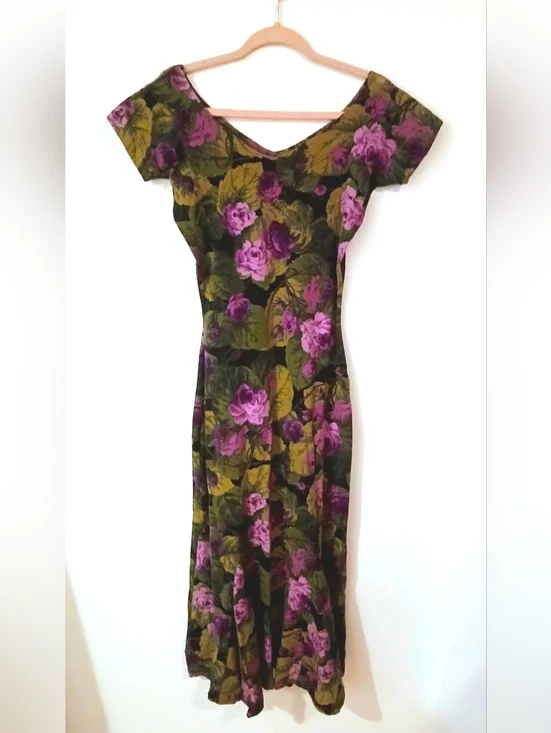 Vintage 90s Betsey Johnson Floral Dress Midi Fit Flare Cap Sleeve Black Purple M - Picture 3 of 6